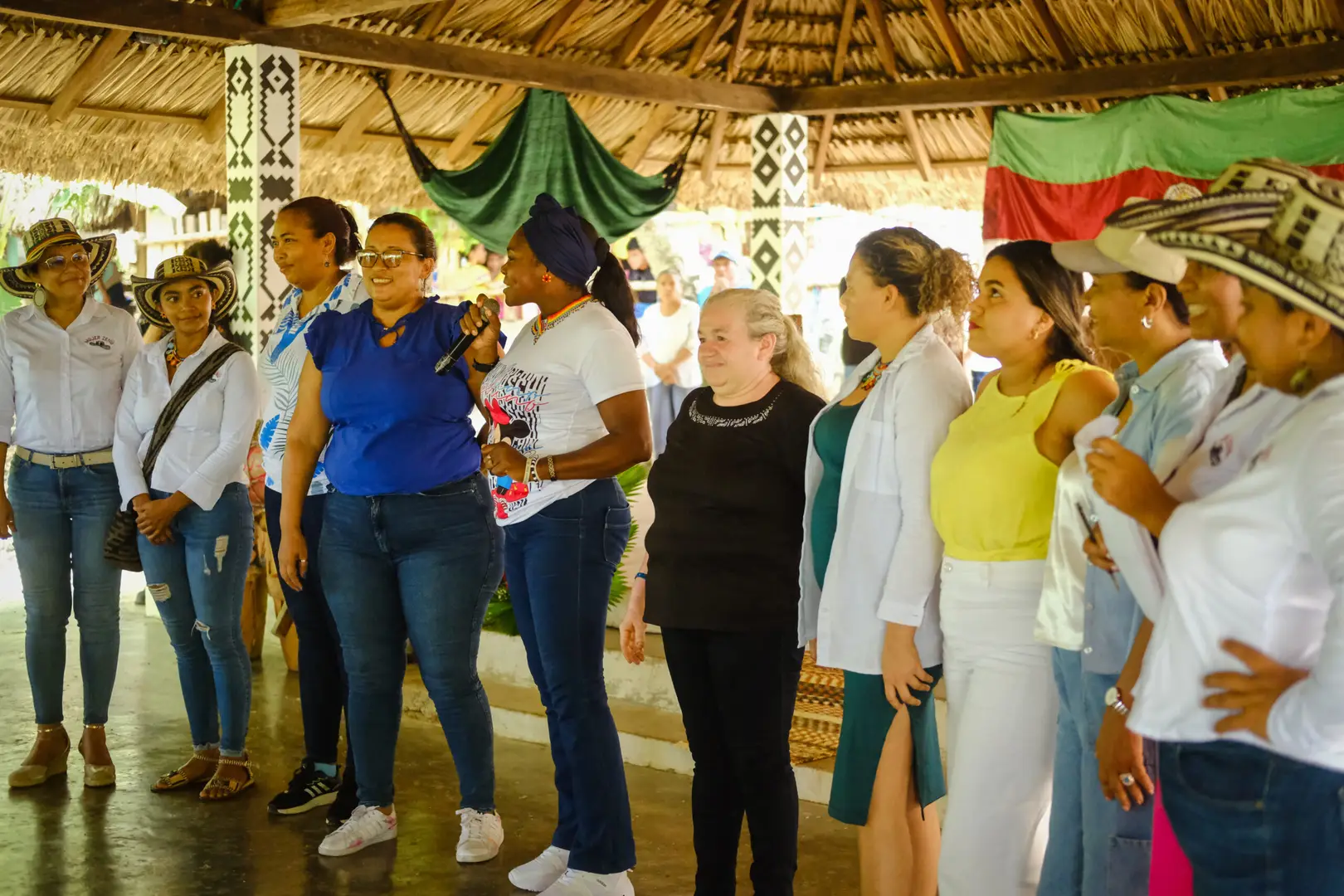 SAMPUÉS LANZAMIENTO MUJERES ZENÚ - 17 MAYO 24-030
